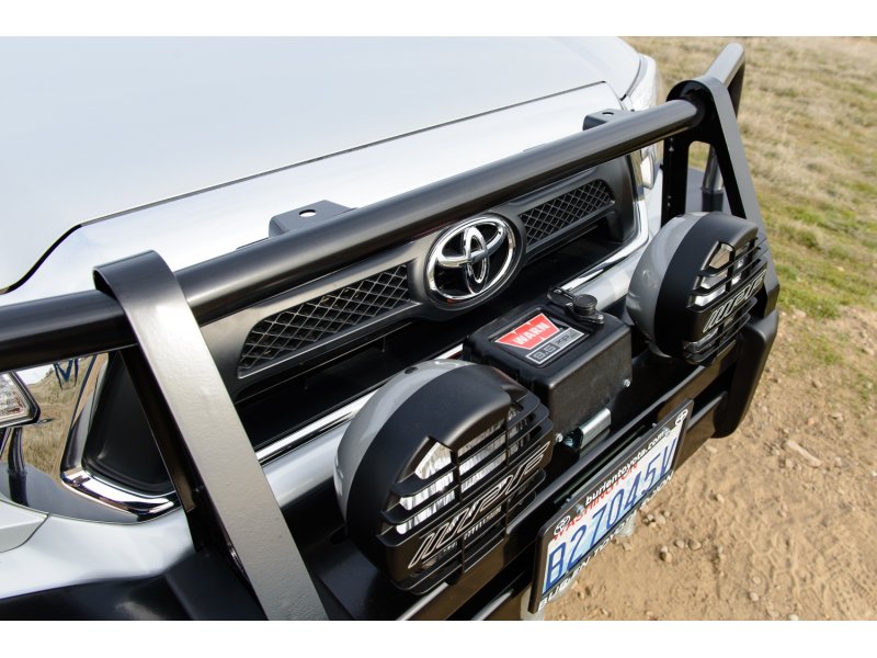 ARB Deluxe navijákový přední nárazník – Toyota Tacoma 2012–2015
