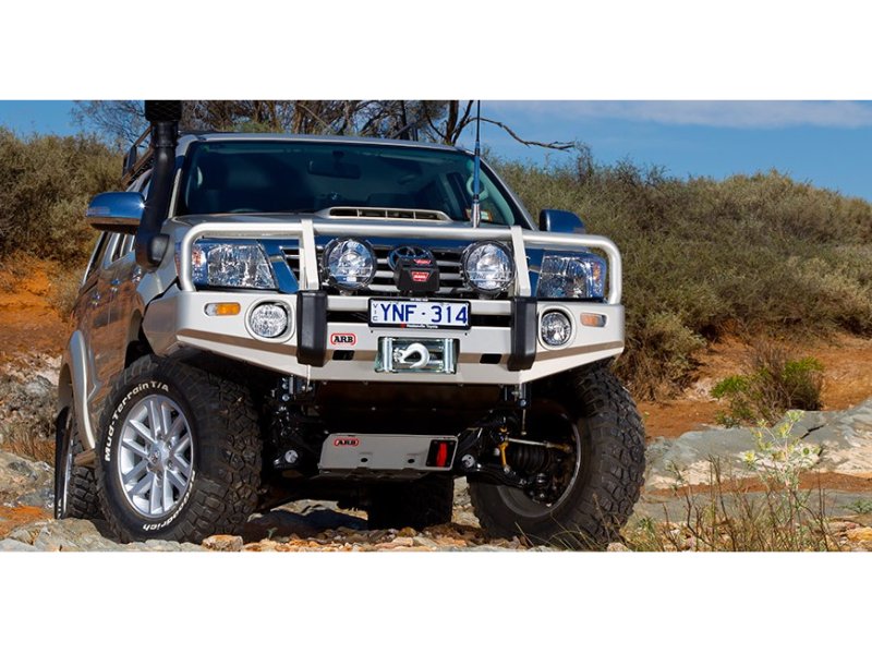 Stoßstange Winch Bar ab 2011 sans élargisseurs — ARB