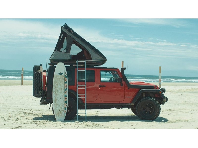 Dachzelt Discovery M EVO — James Baroud