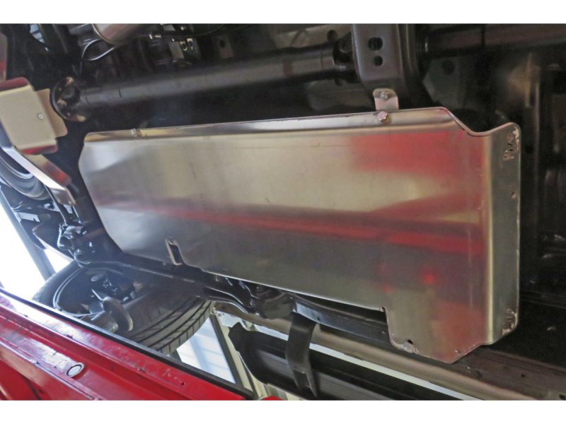 Tank-Unterfahrschutz aus Aluminium 6mm für Nissan Navara D23 Mercedes Klasse X — N4-Offroad