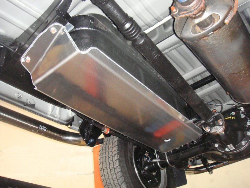 Tank-Unterfahrschutz aus Aluminium 6mm für Mazda BT50 und Ford Ranger II 2006-2011 — N4-Offroad