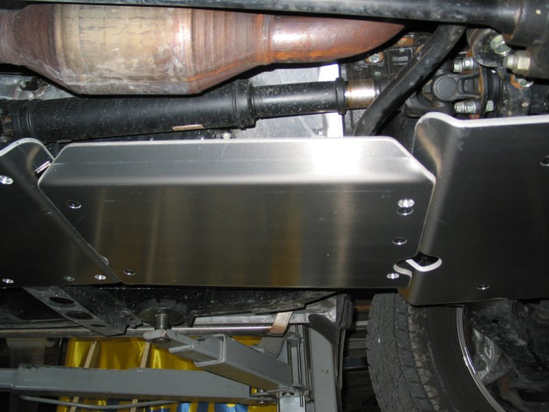 Getriebe-Unterfahrschutz aus Aluminium 8mm für Toyota HDJ100 UZJ100 FZJ100 — N4-Offroad
