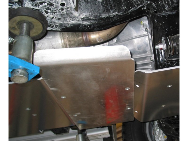 Getriebe-Unterfahrschutz aus Aluminium 6mm für Toyota Hilux Vigo und Revo ab 2005 — N4-Offroad
