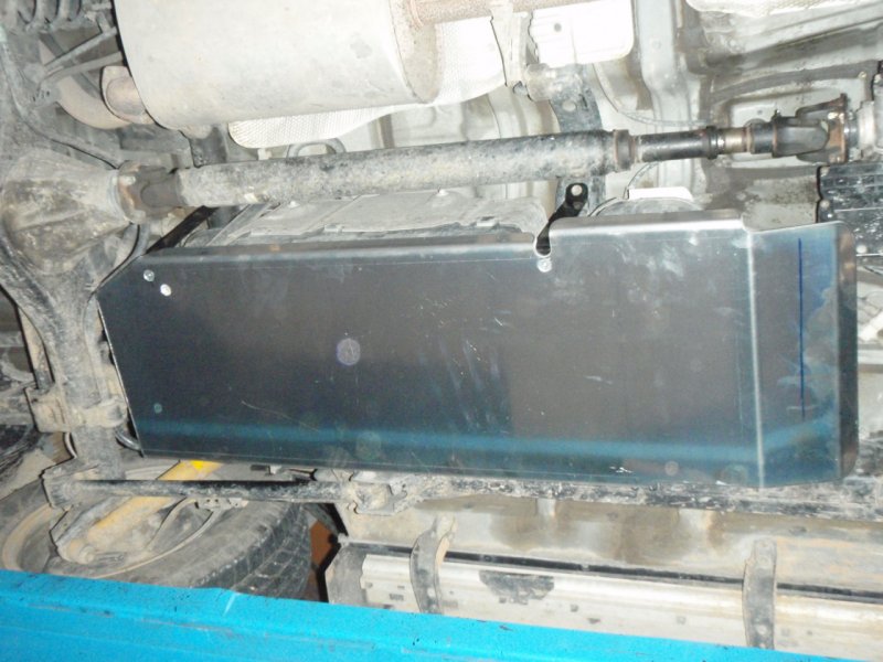 Tank-Unterfahrschutz aus Aluminium 6mm für Toyota KDJ120 KDJ150 — N4-Offroad