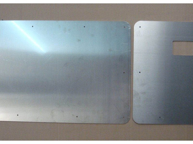 Türverkleidungen hinten aus Aluminium 2.5mm für Toyota Land Cruiser Serie 7 — N4-Offroad