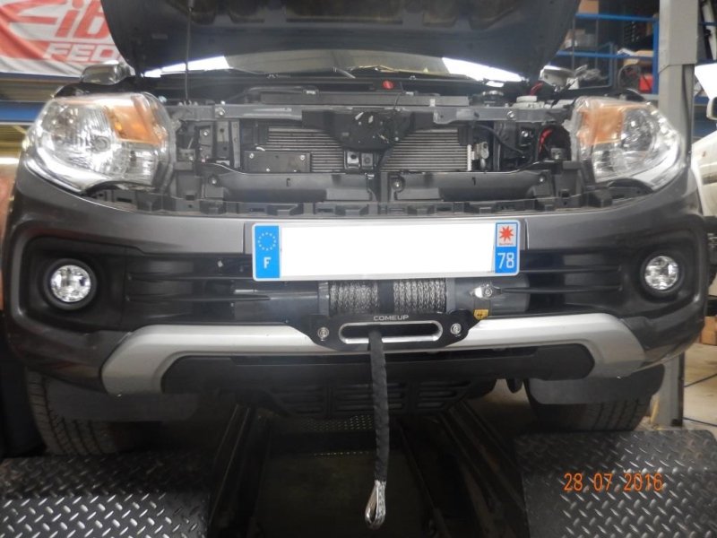 Základna navijáku pro originální nárazník pro Mitsubishi L200 od roku 2015 a Fiat Fullback – N4-Offroad