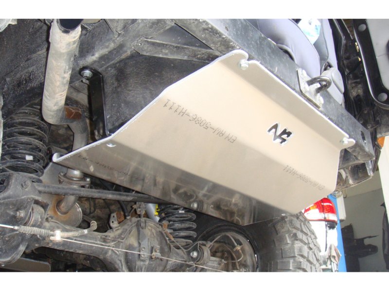 Tank-Unterfahrschutz aus Aluminium 6mm für Toyota LJ73 KZJ73 — N4-Offroad