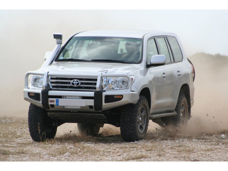 Unterfahrschutz vorn aus Aluminium 8mm für Toyota VDJ200 mit Stoßstange ARB — N4-Offroad