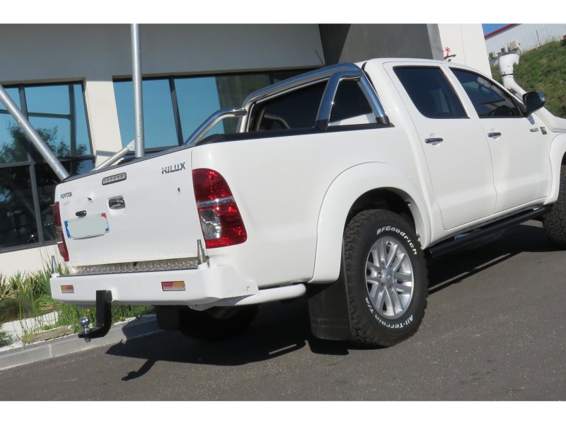Heck-Stoßstange – Toyota Hilux Vigo