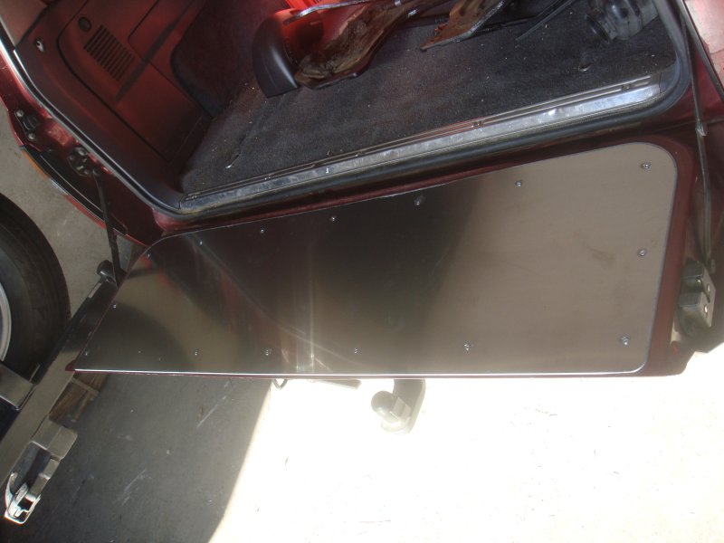 Heckklappenschutz aus Aluminium 2.5mm für Toyota Land Cruiser HDJ80 — N4-Offroad