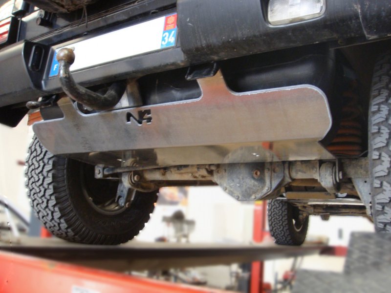 Tank-Unterfahrschutz aus Aluminium 6mm für Mercedes G W461 W463 Pur — N4-Offroad