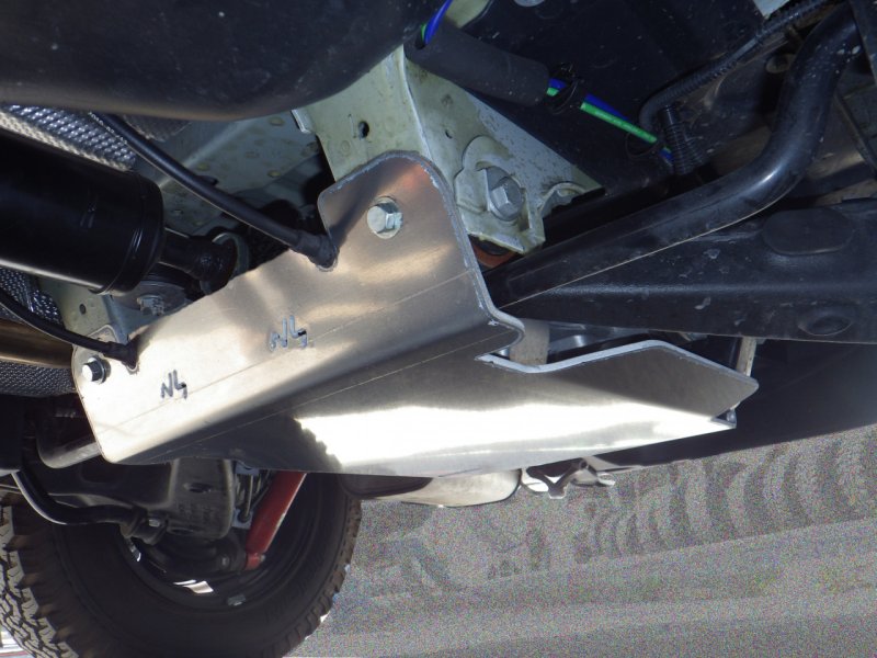 Unterfahrschutz Hinterachse aus Aluminium 6mm für Volkswagen Transporter T5 T6 T6.1 — N4-Offroad