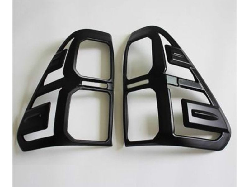 PROTECTION FEUX AR NOIR HILUX REVO — Airplex