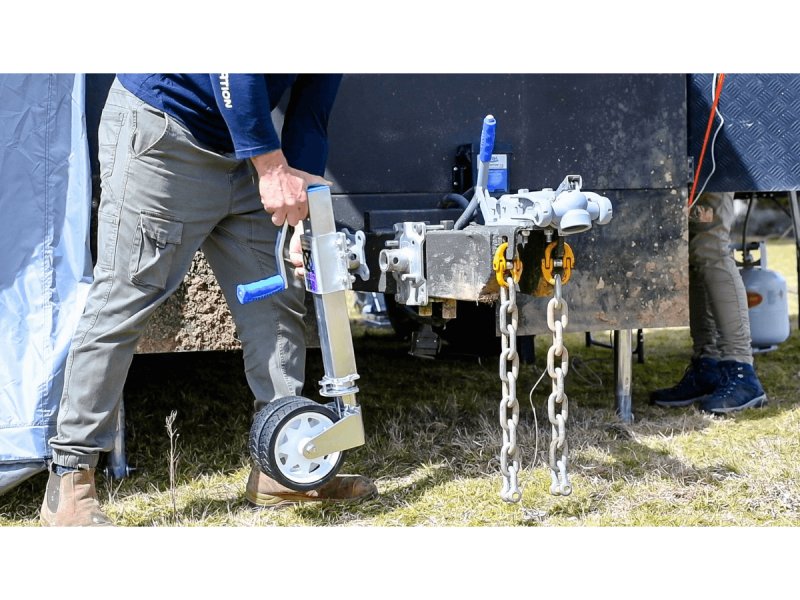 Teleskopisches Off-Road-Stützrad 750 kg, 285–710 mm — Ark