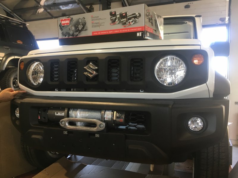 Seilwinden-Grundplatte für Original-Stoßstange für Suzuki Jimny ab 2018 — N4-Offroad