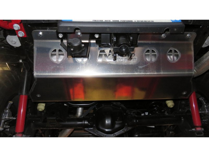 Unterfahrschutz Schalldämpfer hinten aus Aluminium 6mm für Jeep Wrangler JL V6 und 2.0L Benzin — N4-Offroad