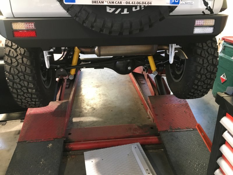 Heckstoßstange Stahl Suzuki Jimny 2019 — N4-Offroad
