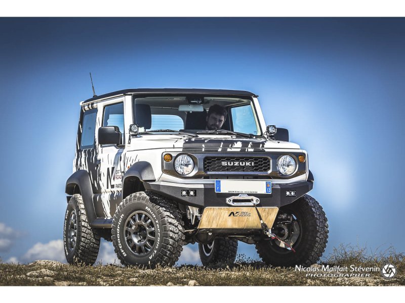 Unterfahrschutz vorn aus Aluminium 8mm für Suzuki Jimny ab 2018 mit Stoßstange — N4-Offroad