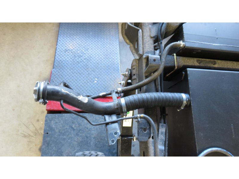 Zusatztank Edelstahl 160L Toyota HZJ78 und HZJ79 Einzelkabine — N4-Offroad