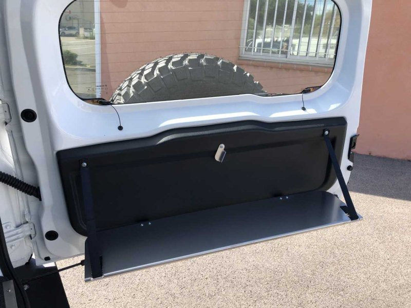 Ablage klappbar an Tür hinten Jimny ab 2019 - Version ohne Öffnung von innen — N4-Offroad