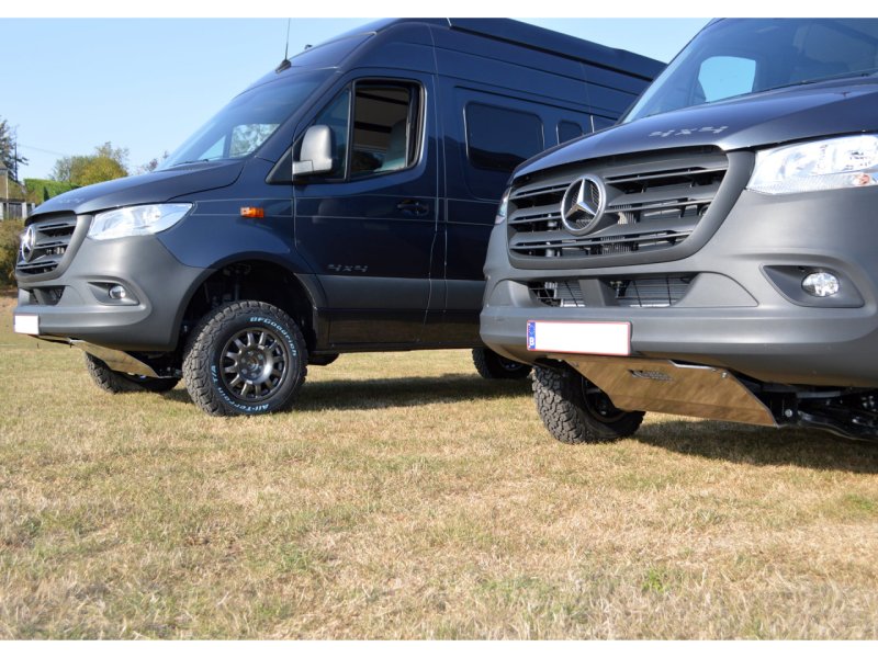 Unterfahrschutz vorn Aluminium 8mm Mercedes Sprinter 4x4 W906 W907 — N4-Offroad