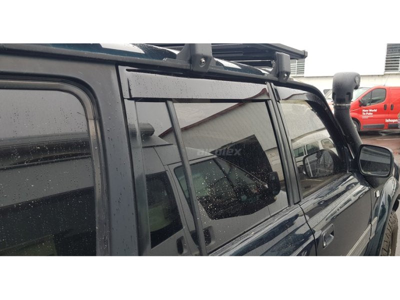 Windabweiser-Satz (4-teilig) vorn und hinten Toyota HDJ80, Klebemontage — Airplex