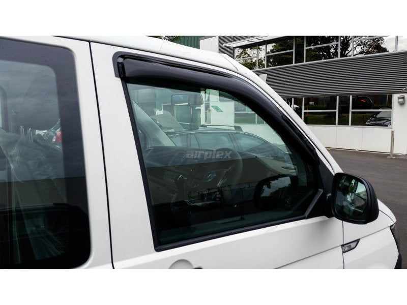 Windabweiser-Satz (2-teilig) vorn VW Transporter T5 T6 T6.1, Klebemontage — Airplex