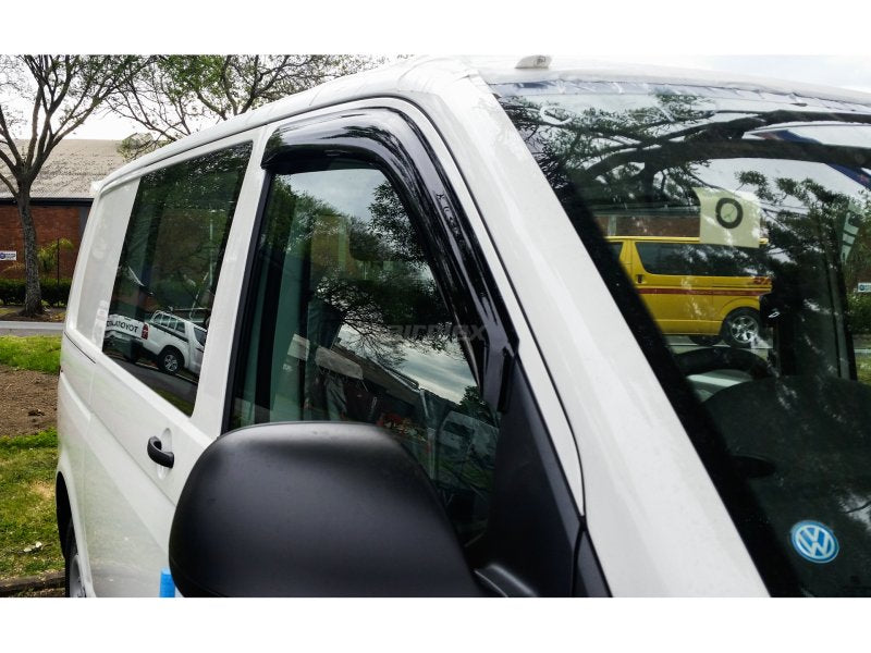 Windabweiser-Satz (2-teilig) vorn VW Transporter T5 T6 T6.1, Klebemontage — Airplex