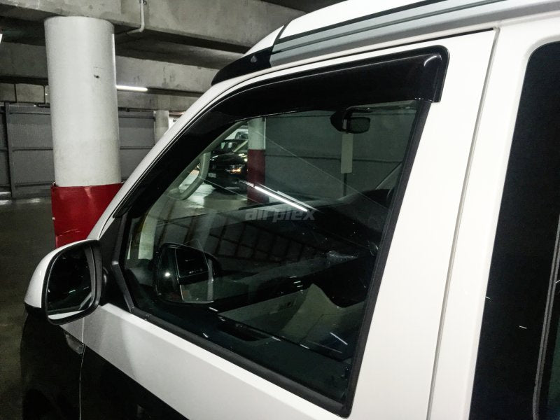 Windabweiser-Satz (2-teilig) vorn VW Transporter T5 T6 T6.1, Klebemontage — Airplex