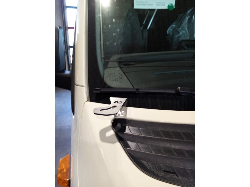 N4-Offroad Halterungen für Fernscheinwerfer am Windschutzscheibenrahmen für Mercedes Sprinter W907 (Paar)