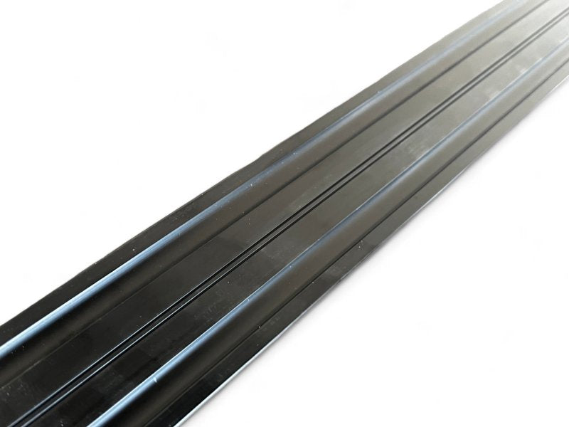 Zurrschiene Aero halbrund Aluminium eloxiert schwarz 1000mm — DTC Parts
