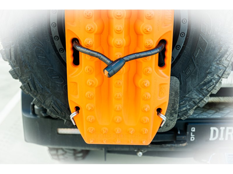 Diebstahlsicherung Sandbleche Maxtrax Maxlock — Maxtrax