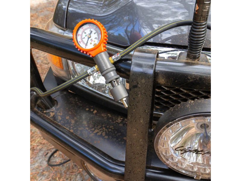 Reifendruck-Manometer für 2 Räder gleichzeitig — Maxtrax