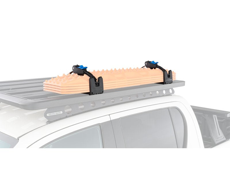 Sada 2 systémů Stow IT pro uchycení vyprošťovacích podložek Rhino Rack – Rhino Rack