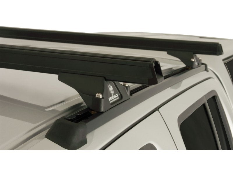 Kit 2 Dachträger-Querträger schwarz 1375mm Heavy Duty RLTP Trackmount Nissan Navara D40 2005-2015 — Rhino Rack