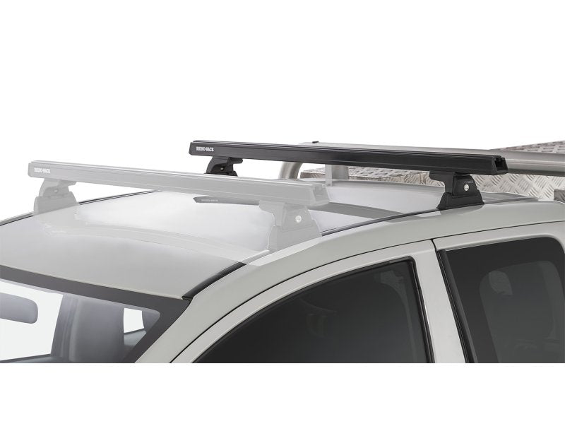 Sada 1 Příčníky střešního nosiče zadní černé 1250mm Heavy Duty s patkou RLT600 Ditch Mount Mitsubishi L200 Gen V MQ/MR 2015 — Rhino Rack