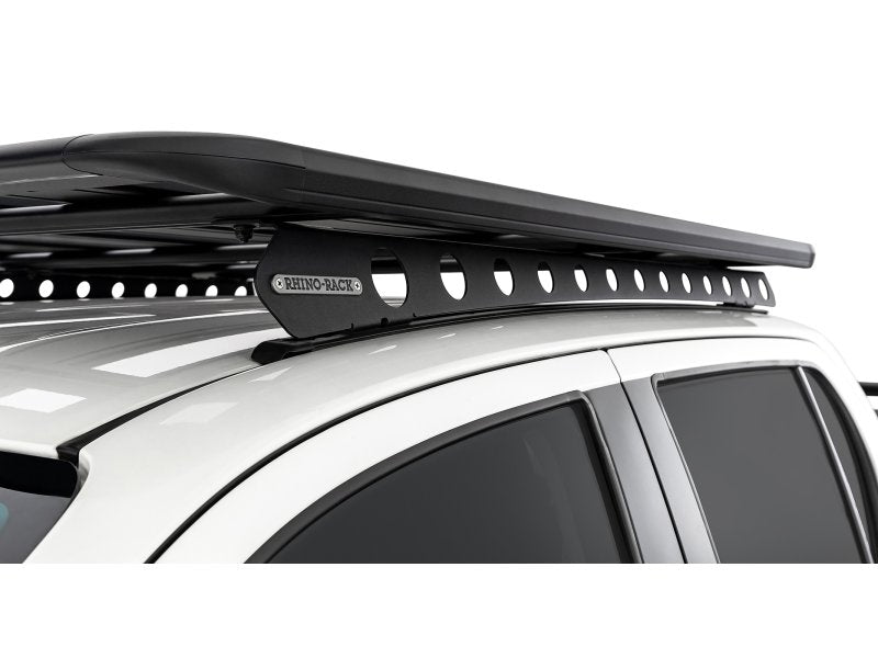 Střešní nosič Rhino Rack Pioneer 6 1500x1240mm s uchycením Backbone Toyota Hilux Revo 2015 — Rhino Rack