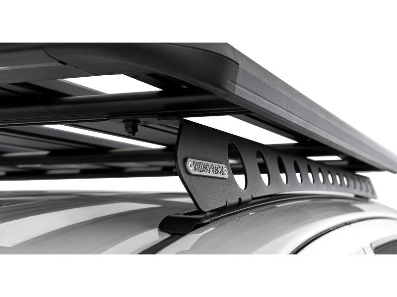 Střešní nosič Rhino Rack Pioneer 6 1500x1240mm s uchycením Backbone Toyota Hilux Revo 2015 — Rhino Rack