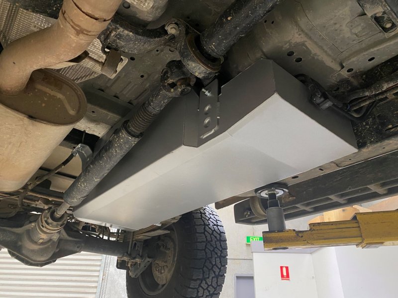 Tank remplacement 140L Diesel LRA Ford Ranger T9, Volkswagen Amarok — LRA