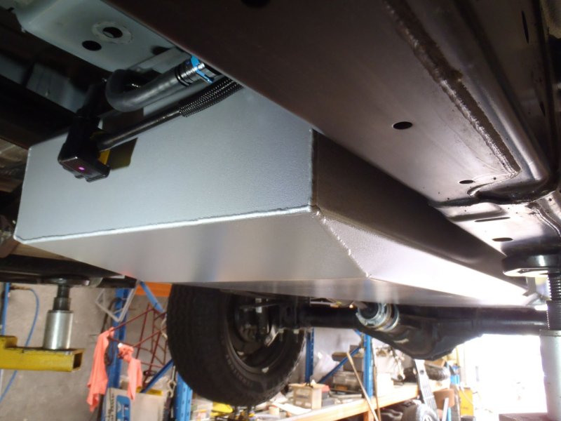 Ersatztank 140L Diesel LRA Ford Ranger T9, Volkswagen Amarok — LRA