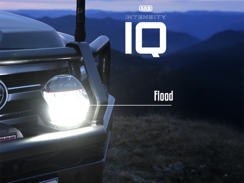 ARB Intensity IQ LED-Fernscheinwerfer Set (Paar) mit Kabelbaum – adaptive 4-Optik, App-Steuerung, E-Mark