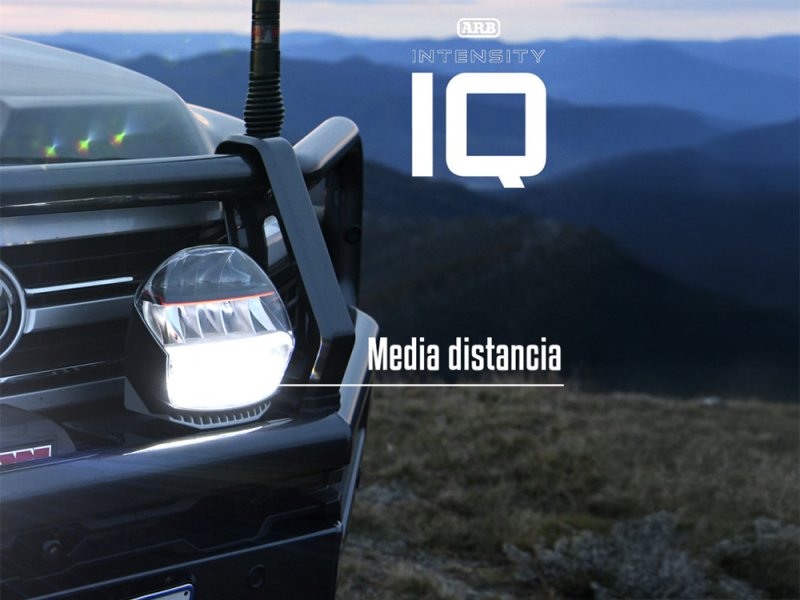 ARB Intensity IQ LED-Fernscheinwerfer Set (Paar) mit Kabelbaum – adaptive 4-Optik, App-Steuerung, E-Mark