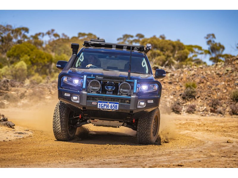 ARB Deluxe Frontschutzbügel Stahl, pulverbeschichtet – Toyota Land Cruiser Prado 150 GX/GXL (ab 2013), windenkompatibel