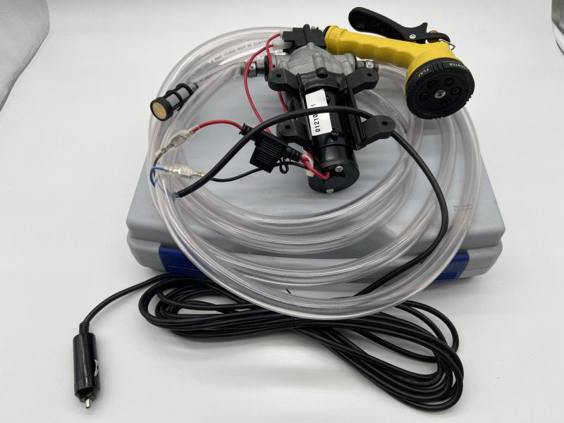 Malette avec Pumpe und douchette eau - 12V — DTC Parts