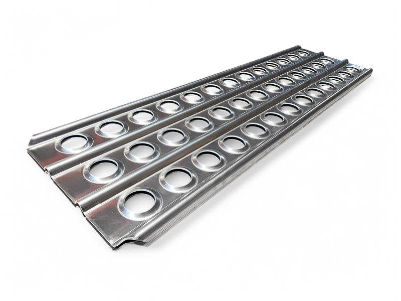 Sandbleche aus Aluminium unlackiert 150x44.4cm Outback Import - Paar — Outback Import