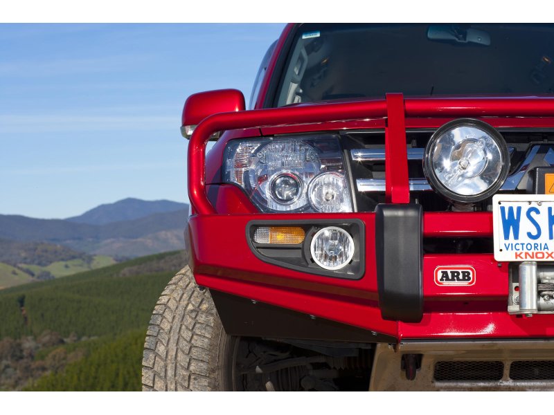 ARB Deluxe Windenbügel – Frontschutz Mitsubishi Pajero NS/NT (2006–2011)
