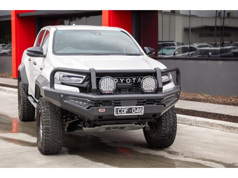 ARB Summit MkII Frontschutzbügel Stahl – Toyota Hilux GR-Sport (ab 2022), windenkompatibel mit LED-Nebelscheinwerfern
