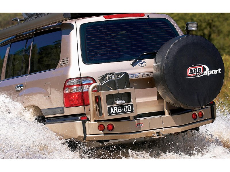 ARB Heckstoßstange Stahl schwarz – Toyota Land Cruiser 100 IFS, mit Anhängerkupplung 3.500 kg (Teil 5613210)