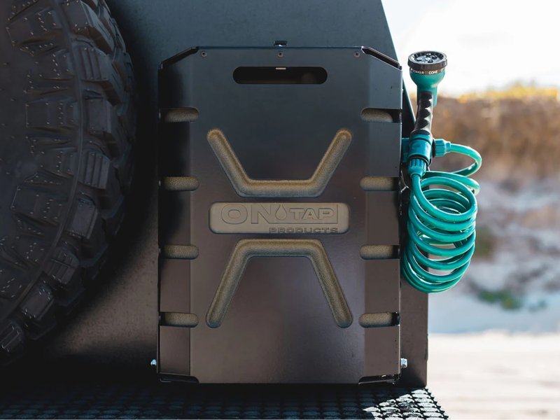 Držák kanystru Jerry Can 22L uzamykatelný Ontap černý — Ontap