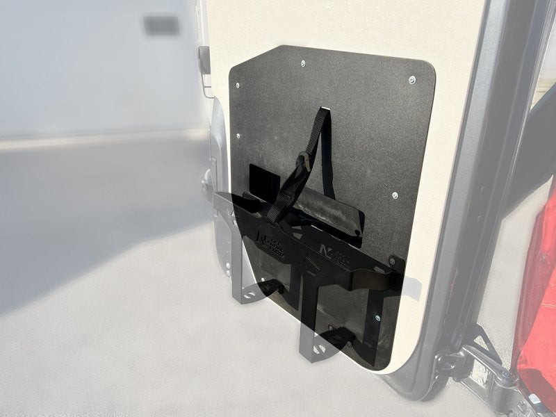 N4-Offroad Hecktür-Verkleidung links mit Staufach (Aluminium) für Mercedes Sprinter W907